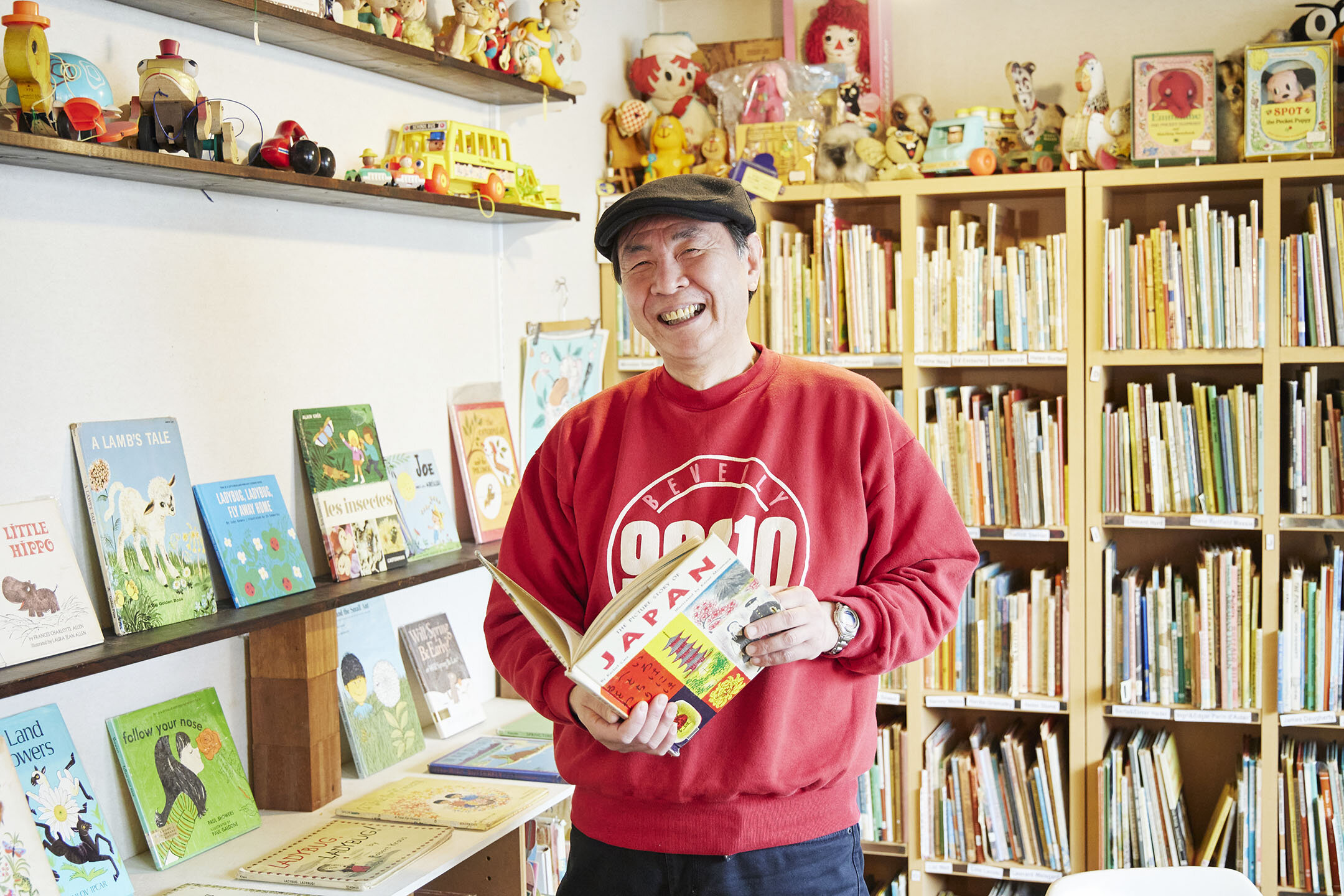 Fabulous OLD BOOK　店主　村田さん
