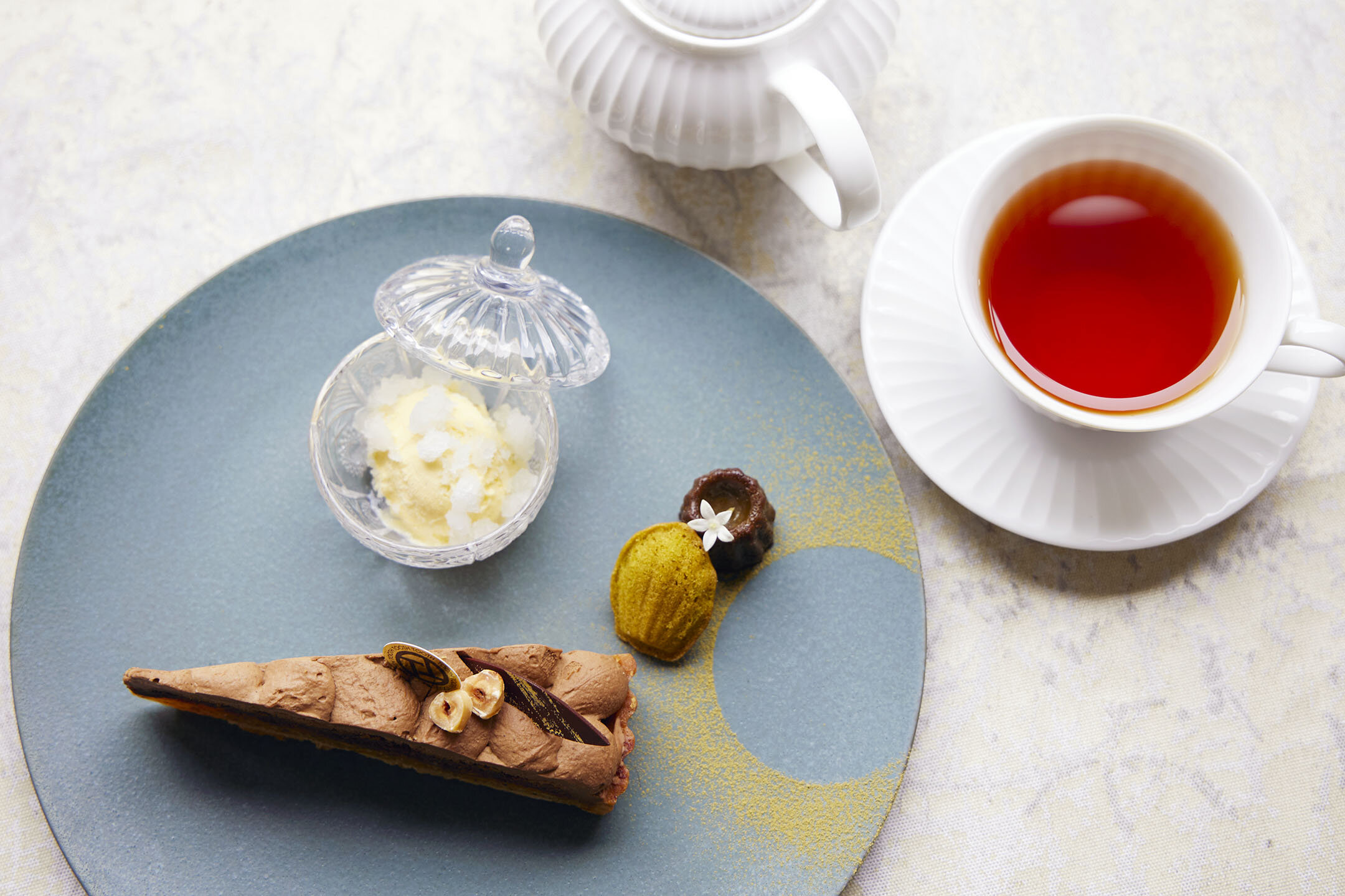 紅茶とケーキプレートセット