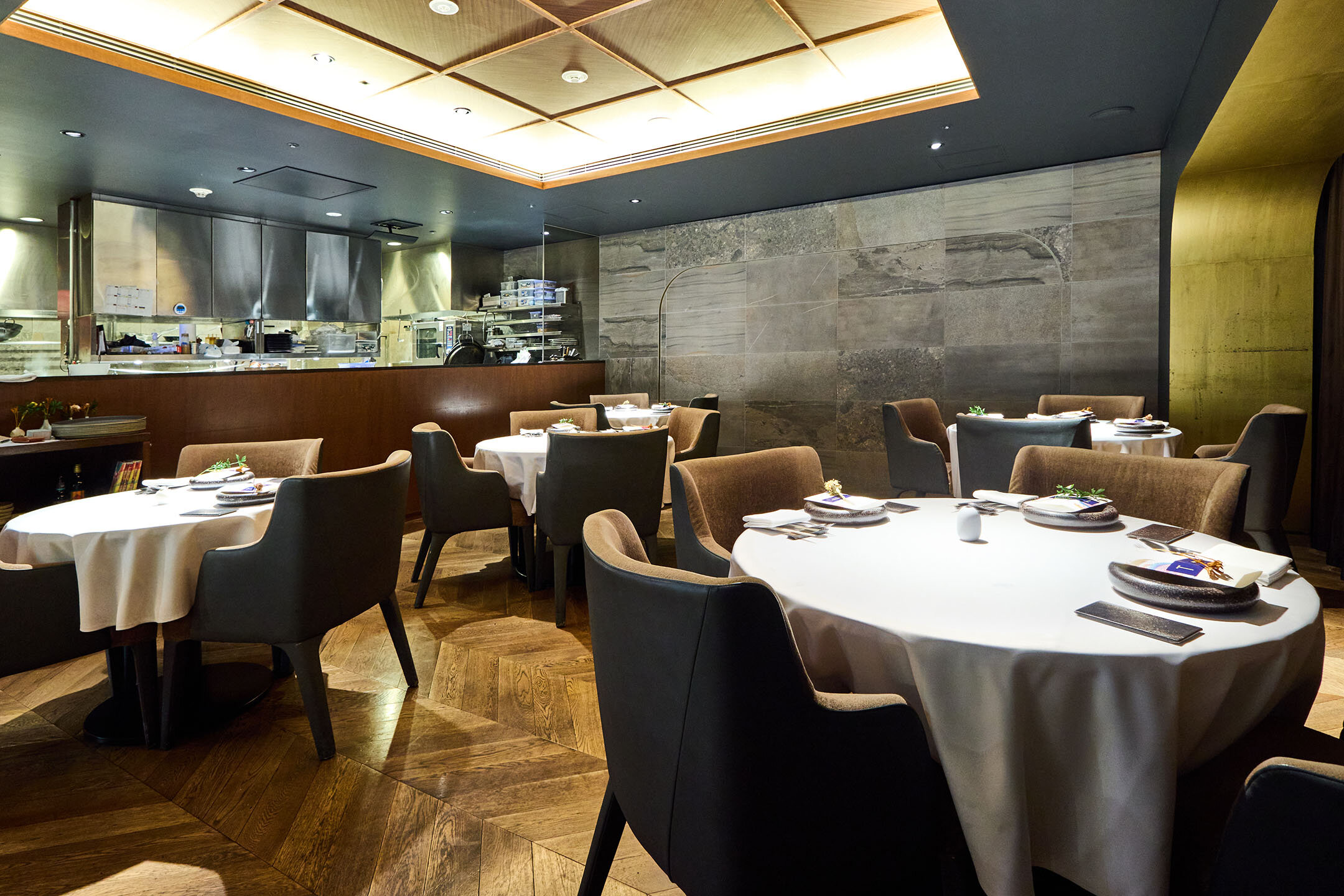 「ハイエンドレストランエリア」の店内。フォーマルなシーンで利用できる。